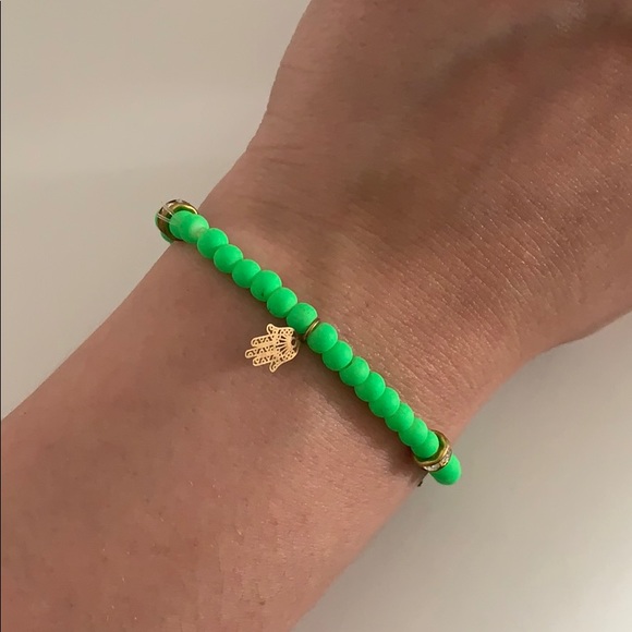 Jewelry - Neon green‎ hamsa hand bracelet